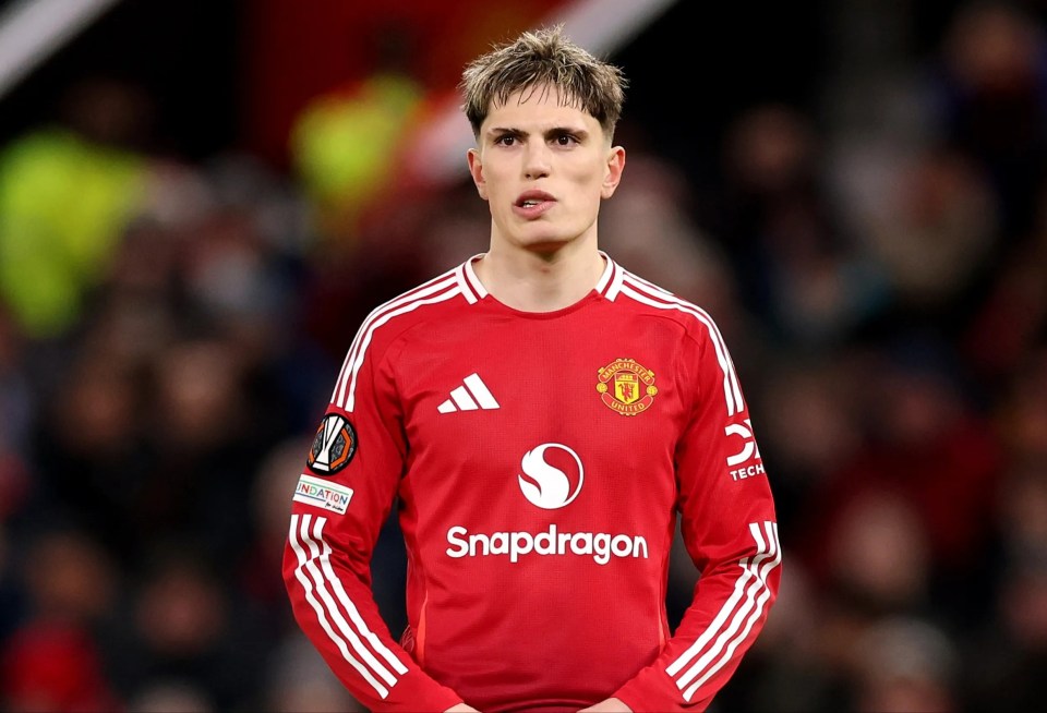 Garnacho đang trên bờ vực hoán đổi Old Trafford cho Stamford Bridge