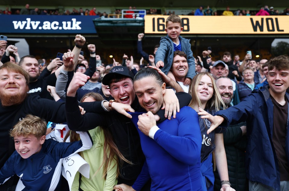 Những người ủng hộ Toffees đã thích ngay lập tức với người đàn ông 29 tuổi