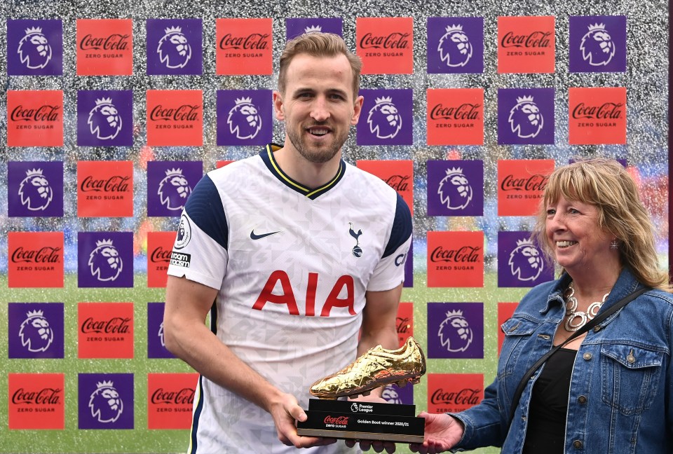 Kane là 'một trong những người hoàn thành tốt nhất mà chúng tôi từng thấy', Owen nói